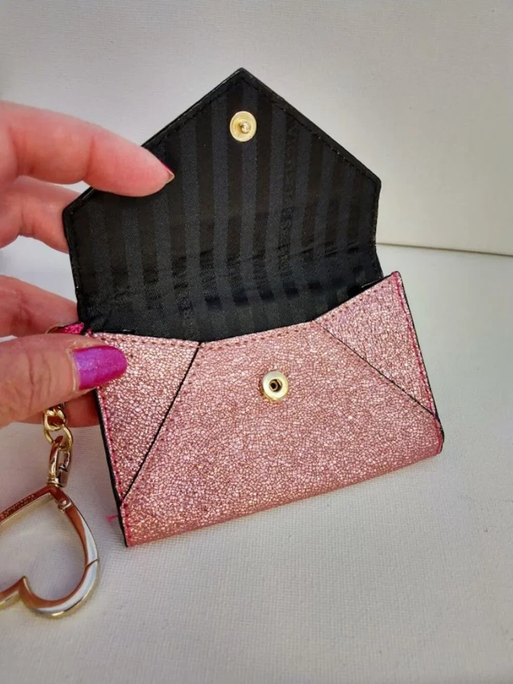 Victoria's Secret Keychain and Card Holder Sparkle Hot Pink Metallic Red Lips - Picture 4 of 9